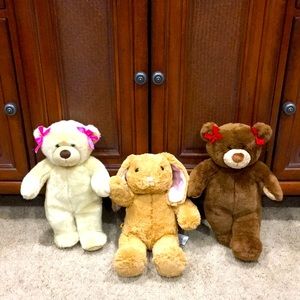 ❣️ BUILD-A-BEAR ❣️ COLLECTION SUPER CUTE BEARS AND ADORABLE BUNNY LOT ( NWOT ) .